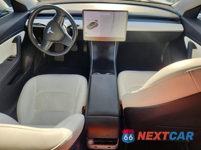 Zdjęcie 8 z 11 samochodu: 2018 TESLA MODEL 3 VIN:5YJ3E1EBXJF074821 - miniatura