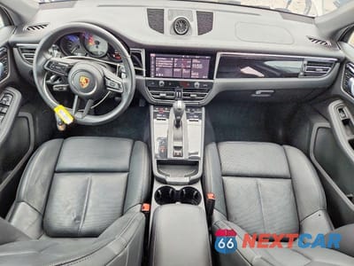Zdjęcie 8 z 14 samochodu: 2024 PORSCHE MACAN S VIN:WP1AG2A51RLB39599 - miniatura