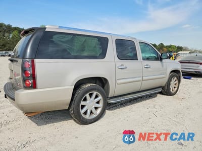 Trzecie zdjęcie samochodu z tyłu: 2007 GMC YUKON XL DENALI VIN:1GKFK66847J193153 - miniatura
