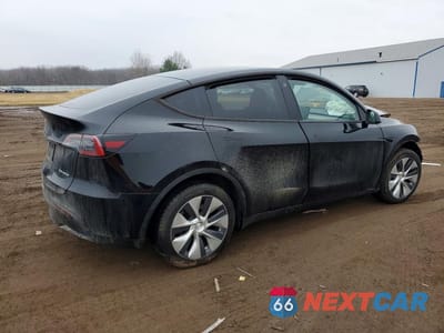 Trzecie zdjęcie samochodu z tyłu: 2023 TESLA MODEL Y VIN:7SAYGDEE3PA090329 - miniatura