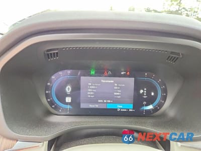 Zdjęcie 9 z 13 samochodu: 2022 VOLVO XC60 B5 MOMENTUM VIN:YV4L12RK4N1986643 - miniatura