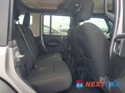Zdjęcie 11 z 13 samochodu: 2018 JEEP WRANGLER UNLIMITED SPORT VIN:1C4HJXDG2JW141294 - miniatura