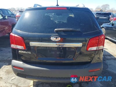 Zdjęcie 6 z 12 samochodu: 2011 KIA SORENTO LX VIN:5XYKT4A17BG105078 - miniatura