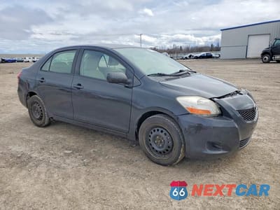 Czwarte zdjęcie samochodu z boku: 2010 TOYOTA YARIS BASE VIN:JTDBT4K38A4069396 - miniatura