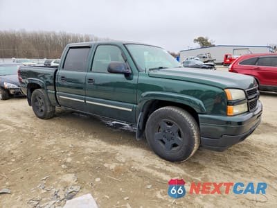 Czwarte zdjęcie samochodu z boku: 2006 CHEVROLET SILVERADO K1500 VIN:2GCEK13T761177928 - miniatura