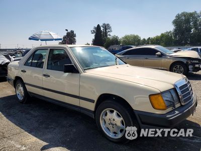 Czwarte zdjęcie samochodu z boku: 1986 MERCEDES-BENZ 300 E VIN:WDBEA30D3GA239178 - miniatura