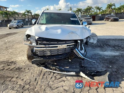 Piąte zdjęcie samochodu w środku: 2023 CHEVROLET TAHOE C1500 PREMIER VIN:1GNSCSKD4PR433765 - miniatura
