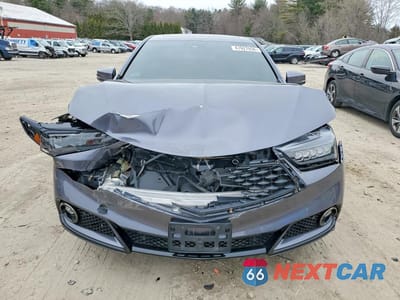 Piąte zdjęcie samochodu w środku: 2018 ACURA TLX TECH+A VIN:19UUB2F66JA011696 - miniatura