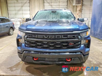 Piąte zdjęcie samochodu w środku: 2022 CHEVROLET SILVERADO K1500 TRAIL BOSS CUSTOM VIN:3GCUDCET3NG534087 - miniatura
