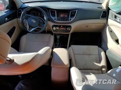Zdjęcie 8 z 11 samochodu: 2016 HYUNDAI TUCSON ECO VIN:KM8J33A27GU124472 - miniatura