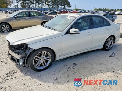 2012 MERCEDES-BENZ C 300 4MATIC WDDGF8BB7CR200647 - główne zdjęcie licytacji z USA - miniatura