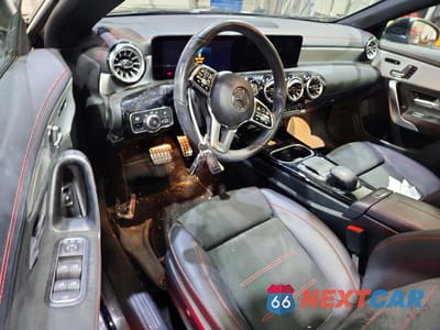 Zdjęcie 8 z 11 samochodu: 2023 MERCEDES-BENZ CLA 250 4MATIC VIN:W1K5J4HB1PN407795 - miniatura