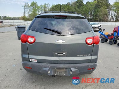 Zdjęcie 6 z 12 samochodu: 2011 CHEVROLET TRAVERSE LT VIN:1GNKRJED2BJ111928 - miniatura