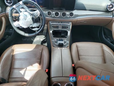 Zdjęcie 8 z 12 samochodu: 2019 MERCEDES-BENZ E 63 AMG-S 4MATIC VIN:WDDZF8KB3KA521624 - miniatura
