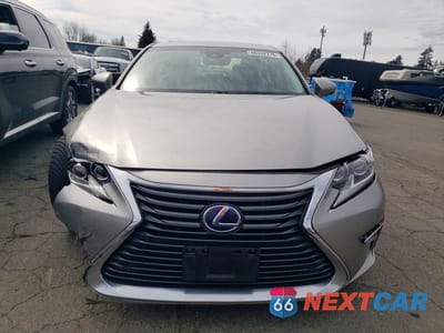 Piąte zdjęcie samochodu w środku: 2018 LEXUS ES 300H BASE VIN:JTHBW1GG5J2169029 - miniatura