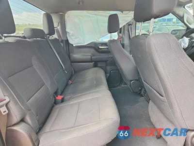 Zdjęcie 10 z 11 samochodu: 2024 GMC SIERRA K1500 VIN:1GTUUAED6RZ213650 - miniatura