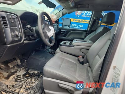 Zdjęcie 7 z 11 samochodu: 2019 CHEVROLET SILVERADO HD UTILITY / SERVICE TRUCK VIN:2GB2CREG4K1238651 - miniatura