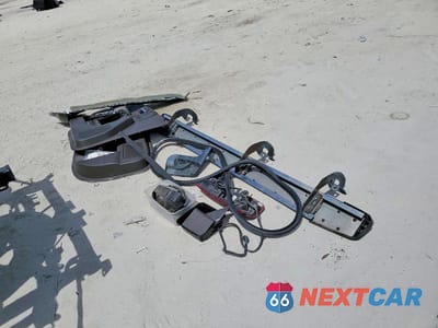 Zdjęcie 12 z 12 samochodu: 2020 CHEVROLET SILVERADO C1500 LT VIN:1GCRWCED7LZ342841 - miniatura