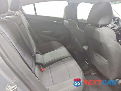 Zdjęcie 10 z 11 samochodu: 2017 CHEVROLET CRUZE LT VIN:1G1BE5SM9H7130135 - miniatura