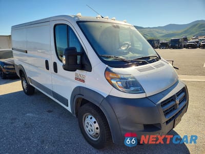 Czwarte zdjęcie samochodu z boku: 2015 RAM PROMASTER 1500 DELIVERY VAN VIN:3C6TRVAG2FE513639 - miniatura