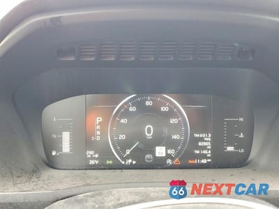 Zdjęcie 9 z 12 samochodu: 2018 VOLVO XC90 T5 VIN:YV4102PK9J1343728 - miniatura