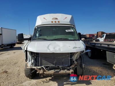 Piąte zdjęcie samochodu w środku: 2014 CHEVROLET EXPRESS UTILITY / SERVICE TRUCK VIN:1GB6G5CG5E1133631 - miniatura