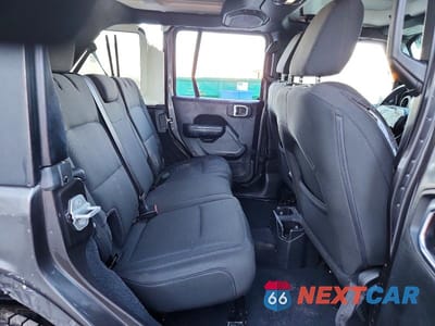 Zdjęcie 10 z 12 samochodu: 2018 JEEP WRANGLER UNLIMITED SPORT VIN:1C4HJXDG2JW223025 - miniatura