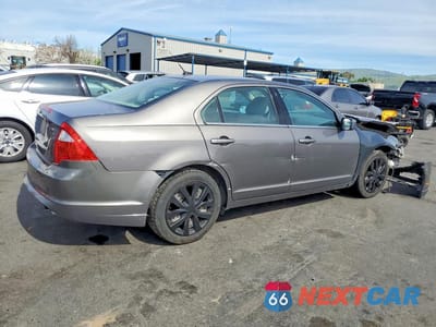 Trzecie zdjęcie samochodu z tyłu: 2011 FORD FUSION SE VIN:3FAHP0HA1BR251601 - miniatura