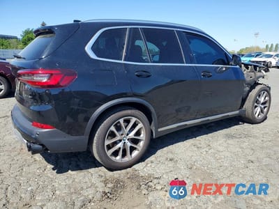 Trzecie zdjęcie samochodu z tyłu: 2022 BMW X5 XDRIVE40I VIN:5UXCR6C03N9K37374 - miniatura