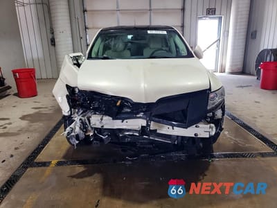Piąte zdjęcie samochodu w środku: 2015 LINCOLN MKT VIN:2LMHJ5FK5FBL03191 - miniatura