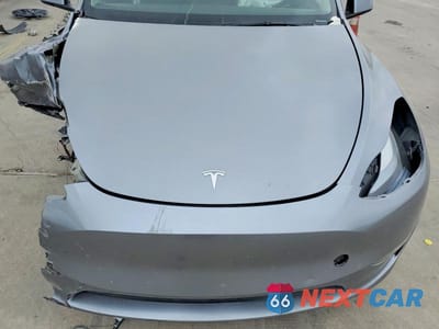 Zdjęcie 12 z 13 samochodu: 2024 TESLA MODEL Y VIN:7SAYGDEEXRA320533 - miniatura