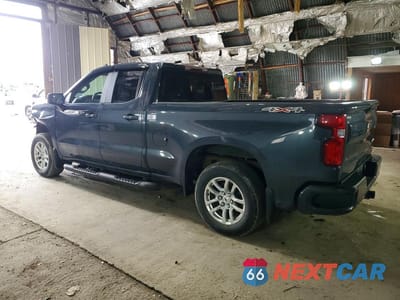 Drugie zdjęcie samochodu z przodu: 2021 CHEVROLET SILVERADO K1500 RST VIN:1GCRYEEK9MZ116788 - miniatura