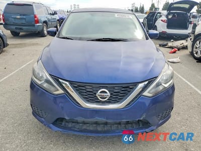 Piąte zdjęcie samochodu w środku: 2018 NISS SENTRA VIN:3N1AB7AP4JY265968 - miniatura