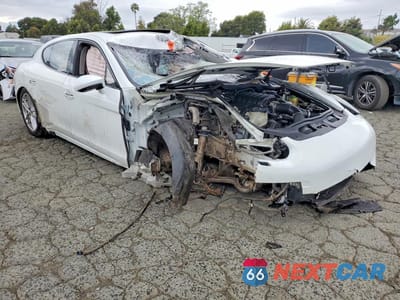 Czwarte zdjęcie samochodu z boku: 2016 PORSCHE PANAMERA 2 VIN:WP0AA2A72GL000082 - miniatura