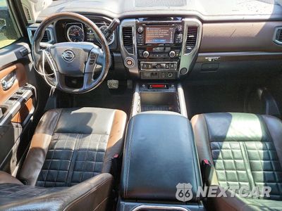 Zdjęcie 8 z 12 samochodu: 2016 NISSAN TITAN XD PLATINUM RESERVE VIN:1N6BA1F22GN511286 - miniatura
