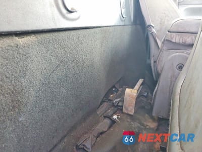 Zdjęcie 10 z 12 samochodu: 2015 CHEVROLET SILVERADO 3500HD DUMP TRUCK VIN:1GB3KYCG4FZ520709 - miniatura