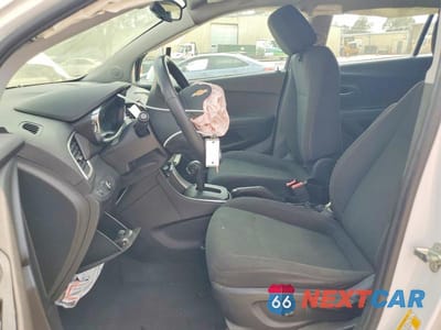 Zdjęcie 7 z 13 samochodu: 2019 CHEVROLET TRAX LS VIN:3GNCJKSB8KL125183 - miniatura
