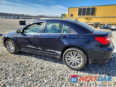 Drugie zdjęcie samochodu z przodu: 2012 CHRYSLER 200 LX VIN:1C3CCBAB5CN282311 - miniatura
