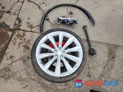 Zdjęcie 13 z 14 samochodu: 2017 TESLA MODEL X VIN:5YJXCBE40HF051766 - miniatura