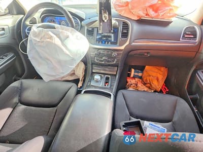Zdjęcie 8 z 13 samochodu: 2022 CHRYSLER 300 TOURING VIN:2C3CCAAG5NH134273 - miniatura