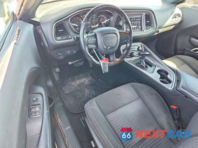 Zdjęcie 8 z 12 samochodu: 2020 DODGE CHALLENGER SXT VIN:2C3CDZAG3LH113236 - miniatura