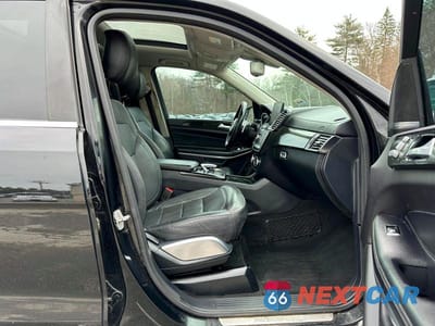 Zdjęcie 6 z 10 samochodu: 2017 MERCEDES-BENZ GLS 550 4MATIC VIN:4JGDF7DE5HA744970 - miniatura