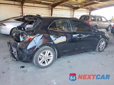 Trzecie zdjęcie samochodu z tyłu: 2019 TOYOTA COROLLA HATCHBACK SE VIN:JTNK4RBE8K3063242 - miniatura