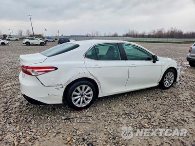 Trzecie zdjęcie samochodu z tyłu: 2019 TOYOTA CAMRY LE VIN:4T1B11HK3KU771271 - miniatura