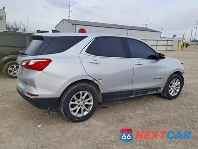 Trzecie zdjęcie samochodu z tyłu: 2019 CHEVROLET EQUINOX LT VIN:2GNAXKEV6K6201077 - miniatura