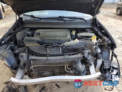 Zdjęcie 12 z 13 samochodu: 2019 JEEP CHEROKEE LATITUDE VIN:1C4PJLCB0KD134481 - miniatura