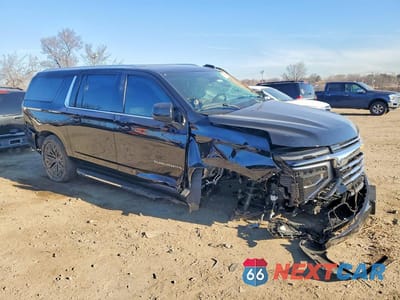 Czwarte zdjęcie samochodu z boku: 2026 CHEVROLET SUBURBAN K1500 LT VIN:1GNS6CKD2TR110063 - miniatura