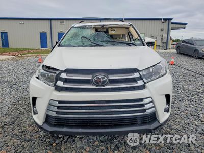 Piąte zdjęcie samochodu w środku: 2018 TOYOTA HIGHLANDER LIMITED VIN:5TDYZRFH3JS283485 - miniatura