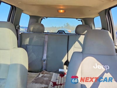 Zdjęcie 10 z 13 samochodu: 2005 JEEP LIBERTY RENEGADE VIN:1J4GL38K65W683950 - miniatura