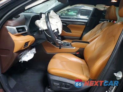 Zdjęcie 7 z 12 samochodu: 2021 TOYOTA HIGHLANDER PLATINUM VIN:5TDFZRBH7MS111185 - miniatura